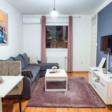 Apartman Royal 2 Doboj Eksteriør billede