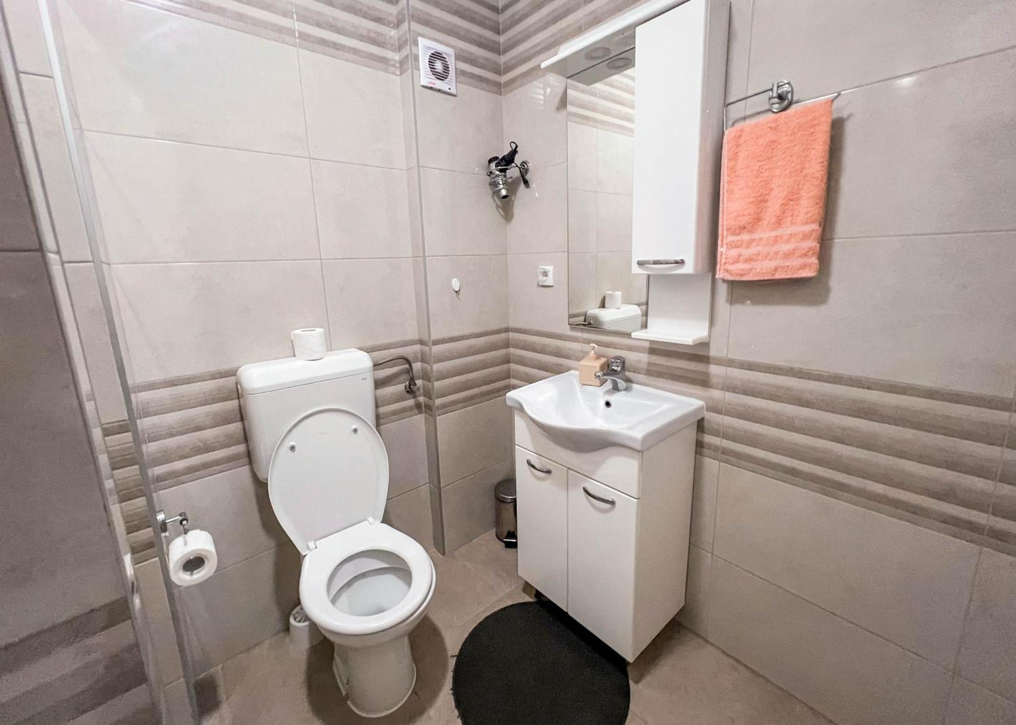 Apartman Royal 2 Doboj Eksteriør billede
